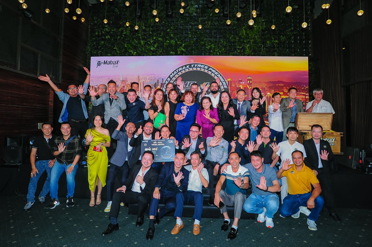 Dealers at the MatraX Vietnam launch
